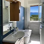 아파트 Blu Fronte Mare, Vista Eolie 밀라초