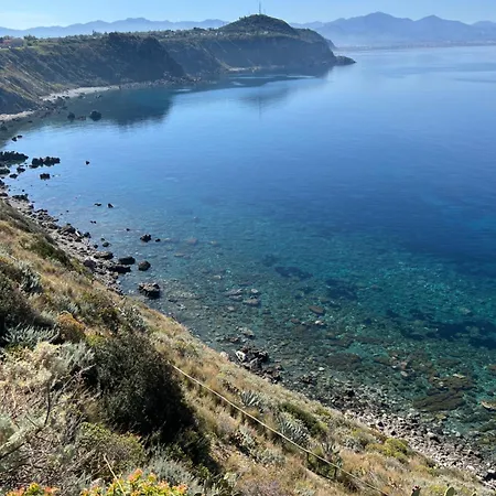 아파트 Blu Fronte Mare, Vista Eolie 밀라초